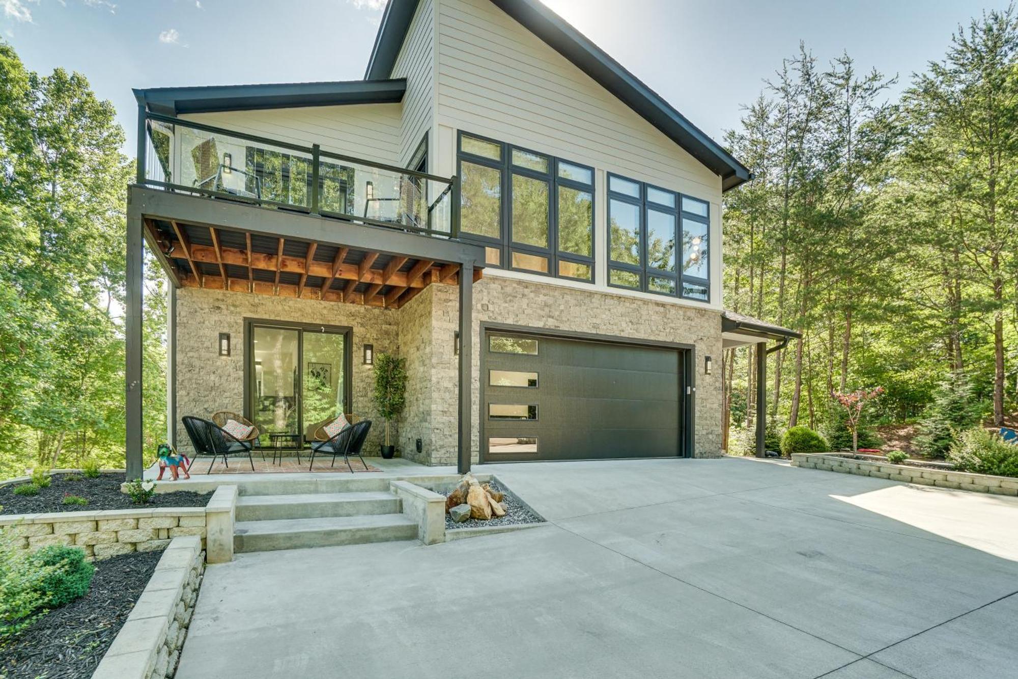 Luxury Modern Home On Golf Course With Game Room! Helen Exterior photo